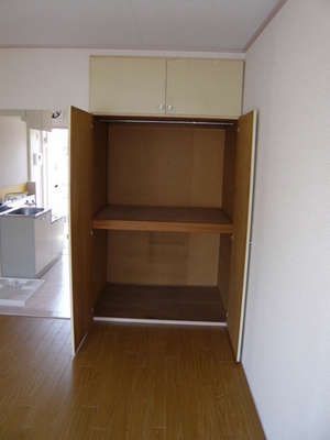 Other room space. There are storage!