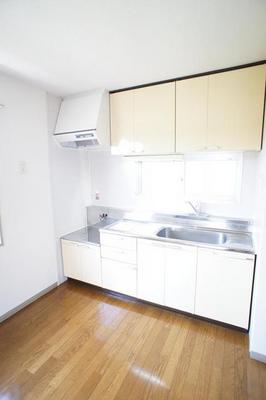 Kitchen. Is a convenient two-burner stove installation Allowed kitchen towards the self-catering school.