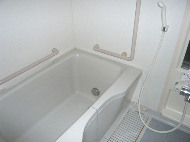 Bath.  ※ It is a photograph of a different type of room