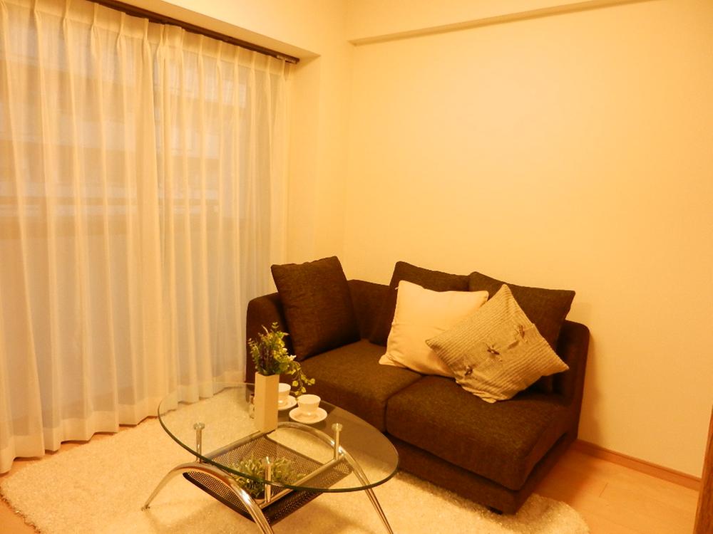 Non-living room. Local (12 May 2013) Shooting