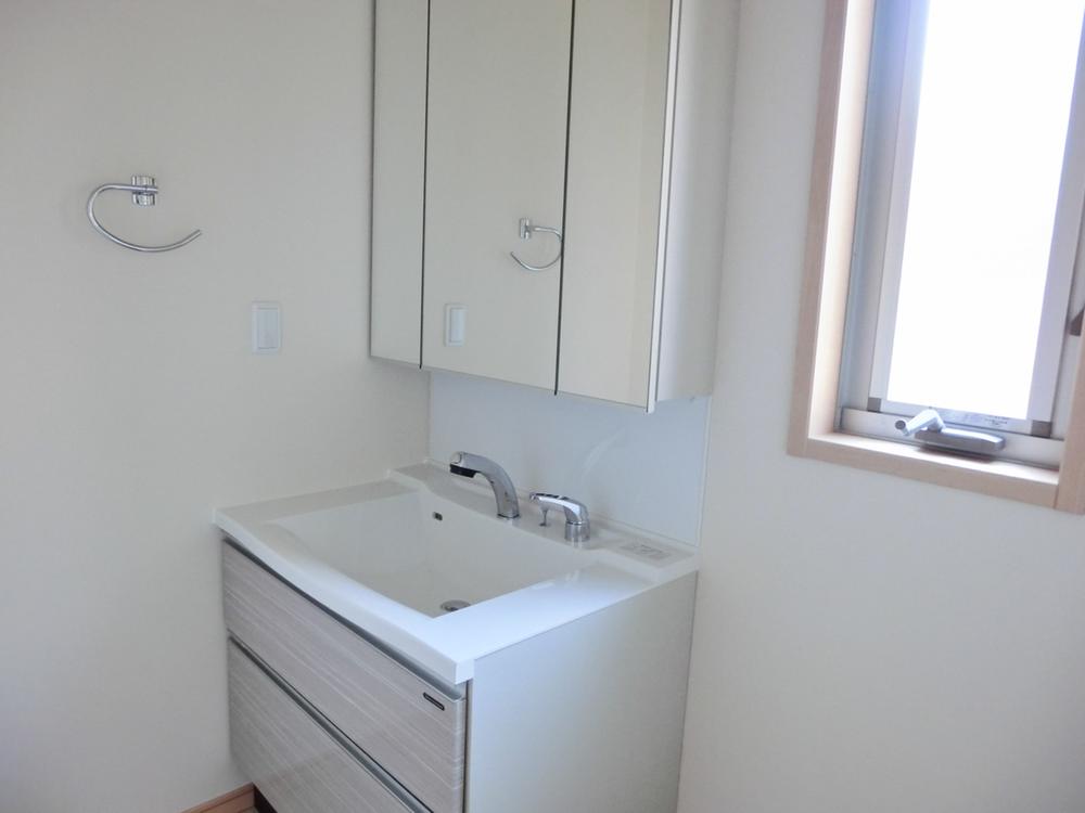Wash basin, toilet. ☆ Until the toll-free ⇒0120-533-508 please feel free to contact!