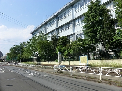 Primary school. 646m to the Kawasaki Municipal Shukugawara elementary school (elementary school)