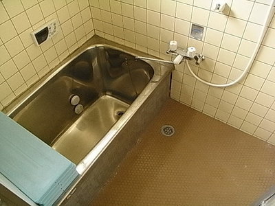 Bath. High heat insulation made of stainless steel tub