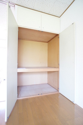Receipt. Storage because of the closet use, Hakadori also organized! !