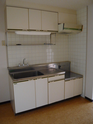 Kitchen. Fully equipped large kitchen