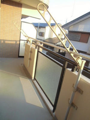 Balcony. Laundry is a lot of Jose in the spread of the balcony ☆