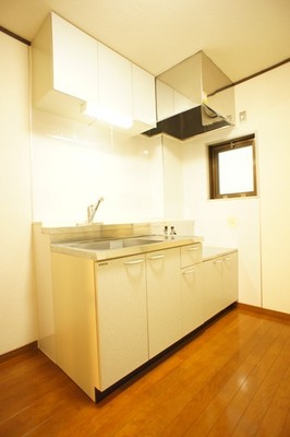 Kitchen. Is a convenient two-burner stove installation Allowed kitchen towards the self-catering school.