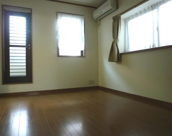 Non-living room.  ◆ Indoor photo