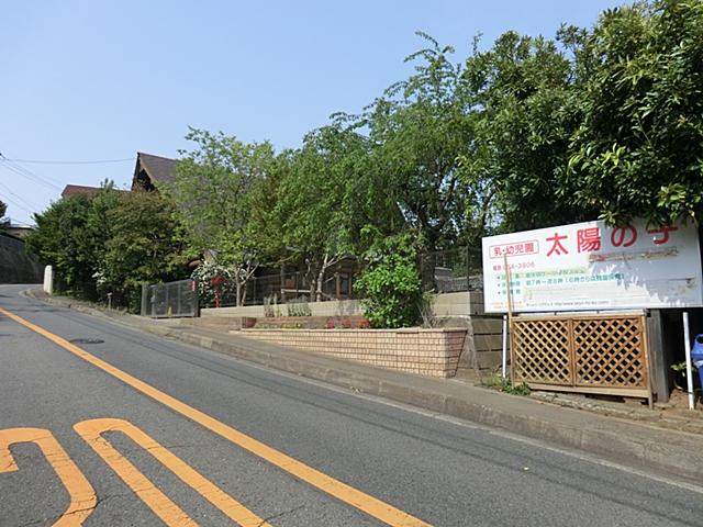 kindergarten ・ Nursery. It is very encouraging for the two-earner of the married couple and there is a nursery school near 240m to a child of infants Gardens sun.