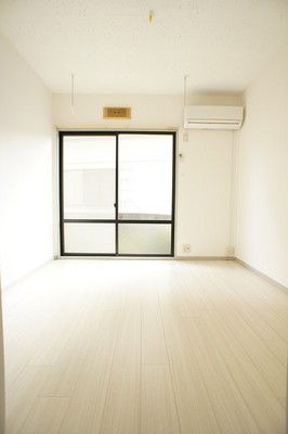 Living and room. Cushion floor in which the white tones are clean and soft atmosphere
