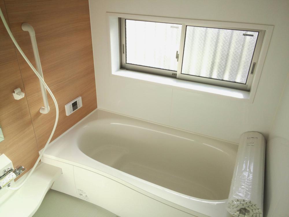 Bathroom. Because there is a window in the bathroom, Bright ventilation good is.