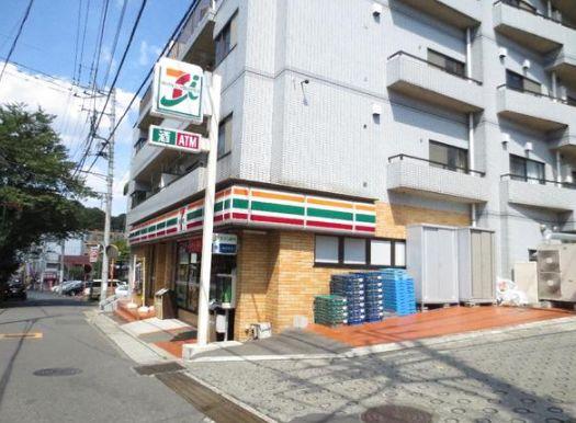 Convenience store. Convenience store up to 250m Seven-Eleven Yomiuri land before Ekiminami shop
