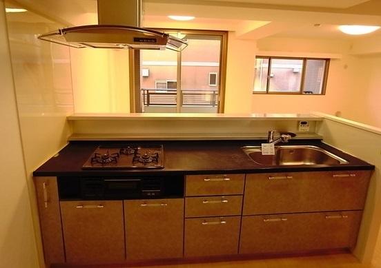 Kitchen. Easy-to-use system Kitchen