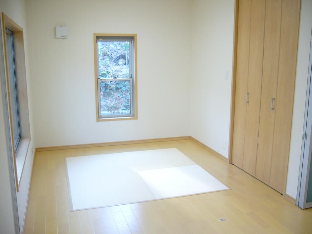 Living. Tatami Room 4.5 Pledge