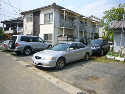 Parking lot. There is on-site parking.