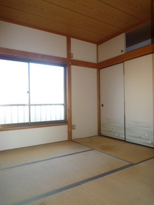 Living and room. 6 Pledge of Japanese-style room, Good even if I use in the bedroom. Also good to sleep grounder!