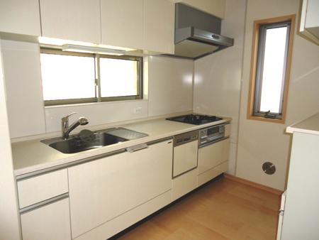 Same specifications photo (kitchen)