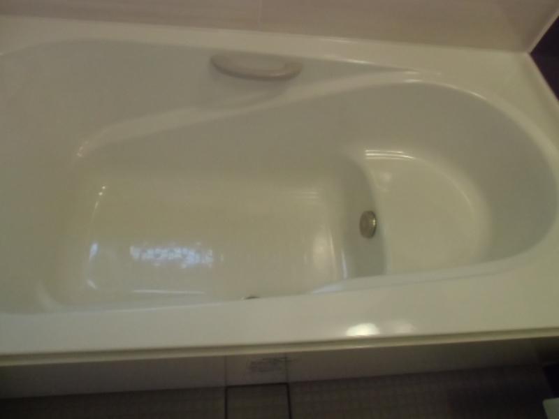 Bathroom. Tub, Established a sitz bath can type! Please heal Yukkuru tired.