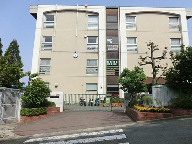 Junior high school. 2200m to the Kawasaki Municipal Masugata Junior High School