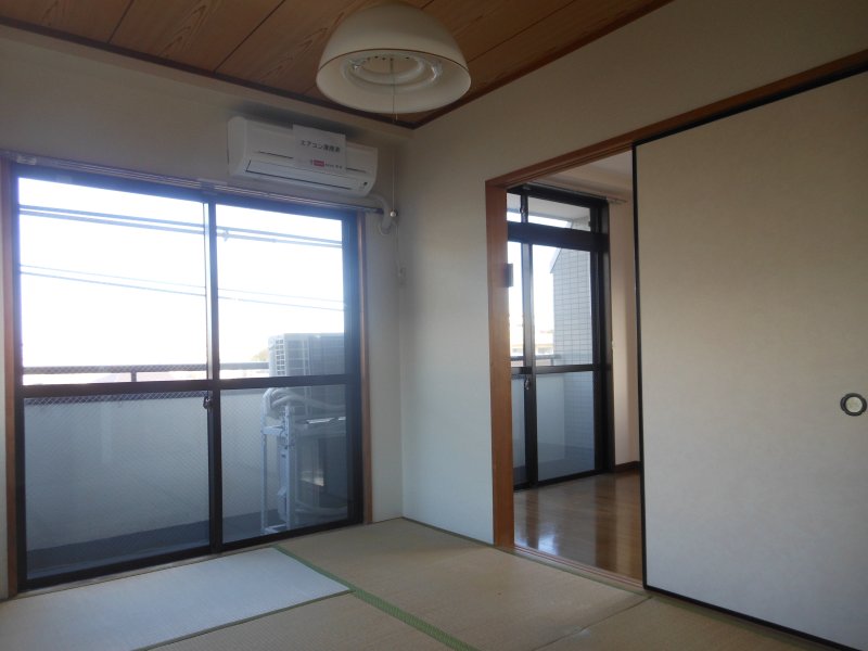 Other room space. Japanese-style Western-style veranda side