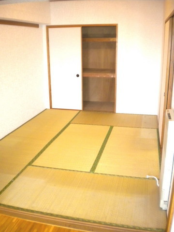 Other Equipment.  ☆ Japanese-style room ☆