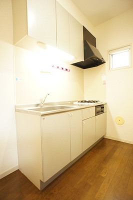 Kitchen. City gas specifications! Hakadori also cooking for with a two-burner stove! !