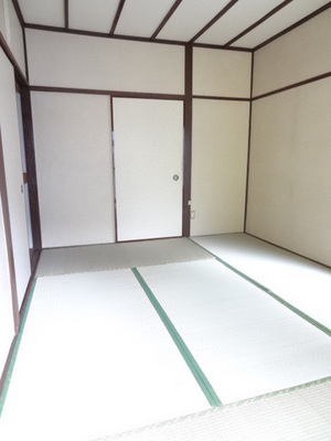 Living and room. Relaxation of Japanese-style room!