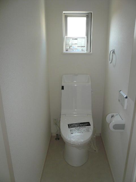Toilet. 22 Building