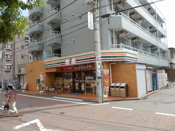 Convenience store. Seven-Eleven Tama Kuyakushomae store up (convenience store) 600m