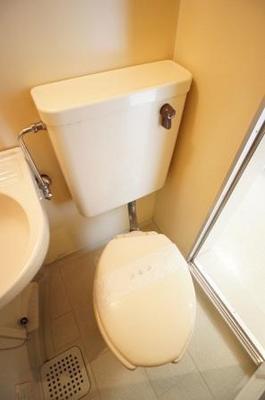 Toilet. bus ・ toilet ・ Wash basin has together in a compact