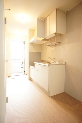 Kitchen. Is a convenient two-burner stove installation Allowed kitchen towards the self-catering school.