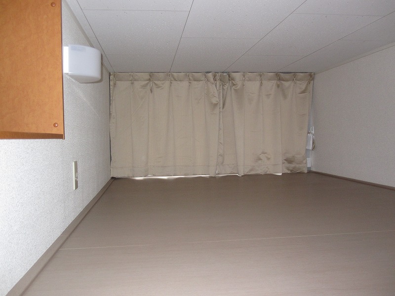 Other room space. Loft interior