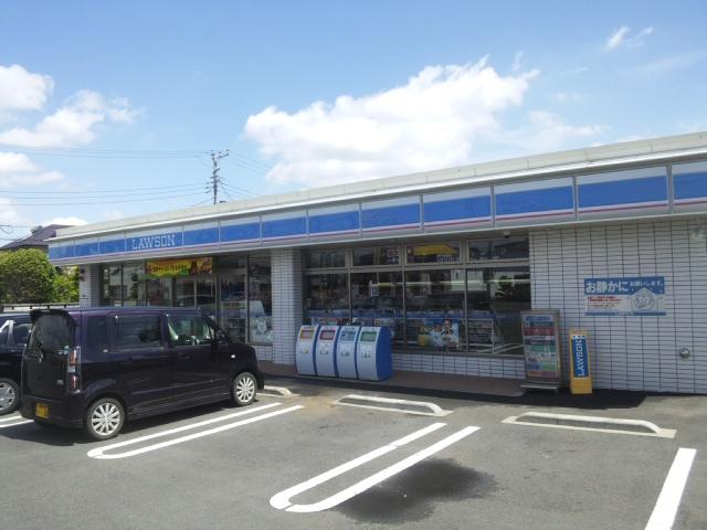 Convenience store. Walk 220m to Lawson in 3 minutes, It does not bother little night of shopping.