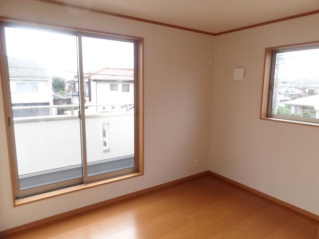 Non-living room. Indoor (10 May 2013) Shooting