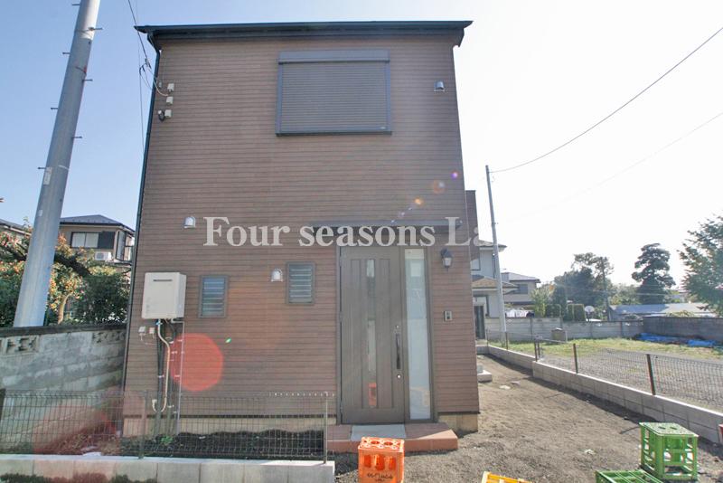 Local appearance photo. Local (11 May 2013) Shooting