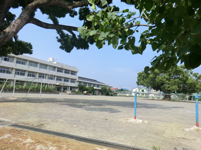 Primary school. Okamoto 200m up to elementary school (elementary school)