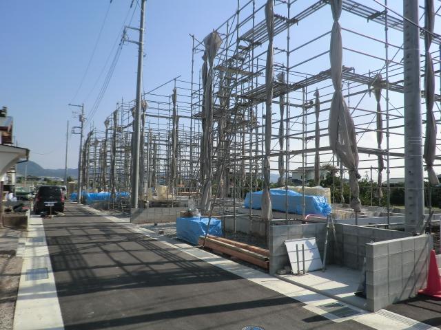 Local appearance photo. Local (10 May 2013) Shooting