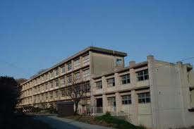 Junior high school. 1812m until Miura City Minamishitaura junior high school