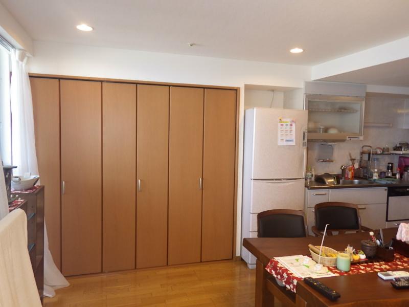 Receipt. There fixtures storage