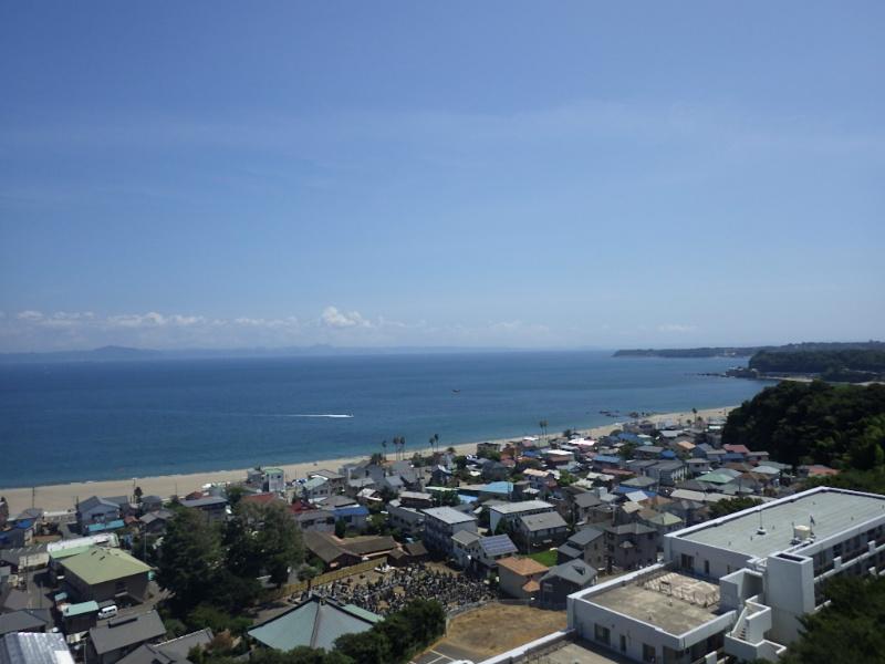 View photos from the dwelling unit. Summer also looks fireworks.