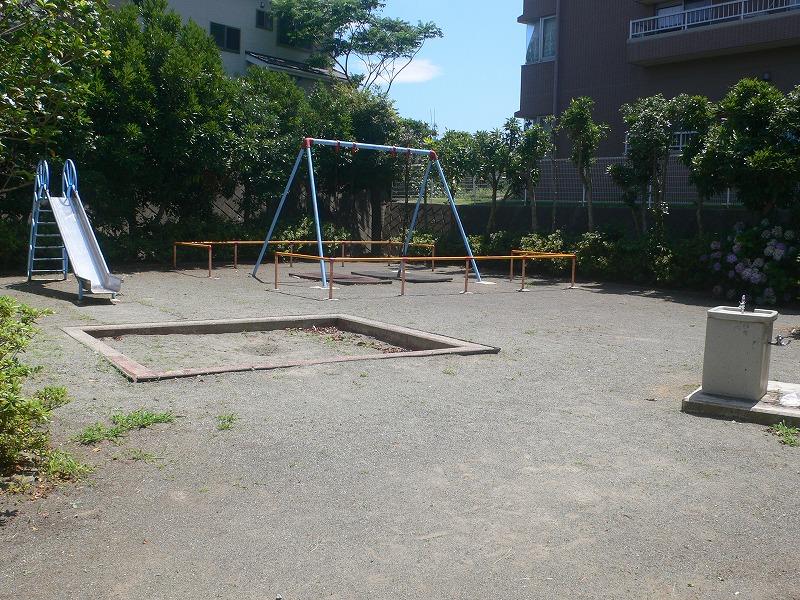 park. Since the close 30m park to Cape slope park is ideal for Asobaseru children. 