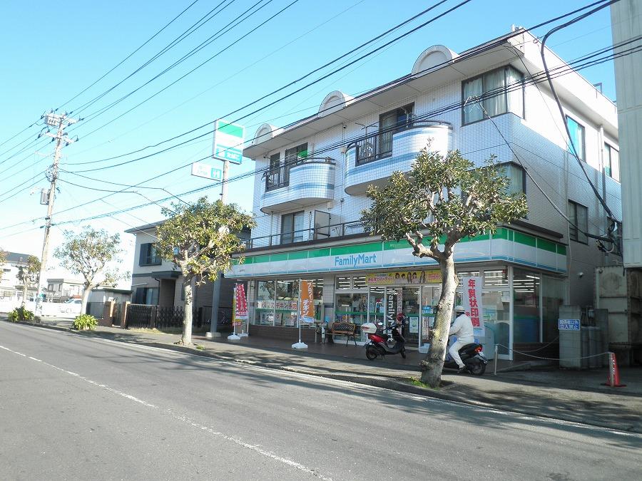 Convenience store. 708m to FamilyMart Misaki Haramachi shop