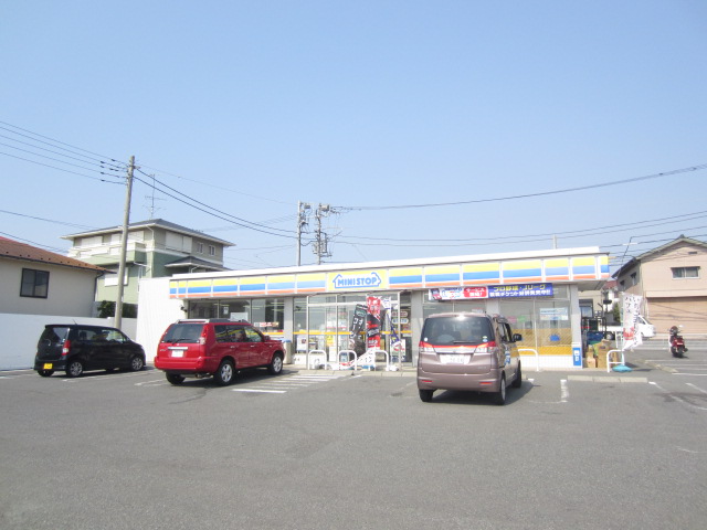 Convenience store. MINISTOP Miurakaigan to the store (convenience store) 478m