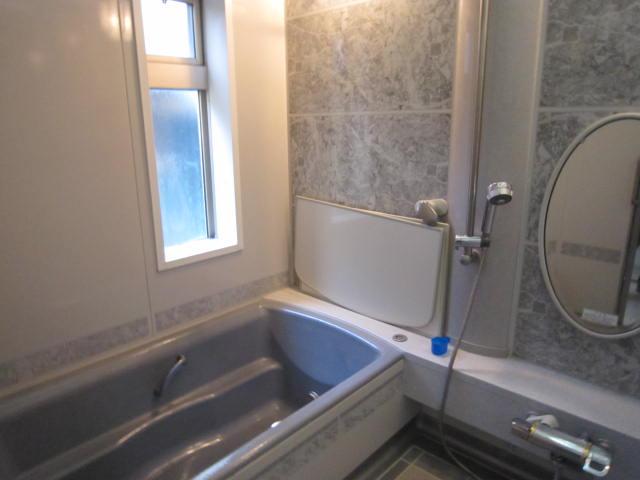 Bathroom. Bright and spacious bathroom
