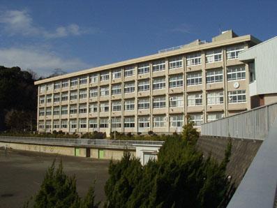 Primary school. 1070m until Miura City Asahi Elementary School
