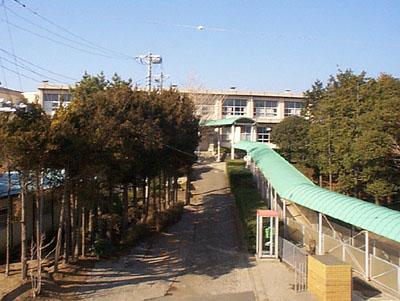Junior high school. 1100m until Miura City choseong junior high school