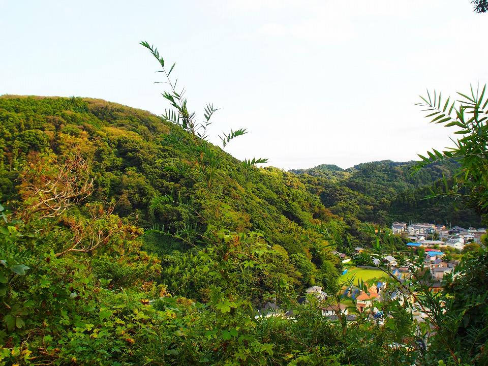 View photos from the local. Empty blue and green of the mountains are integrated, Carefree scenery of Hayama unique. 