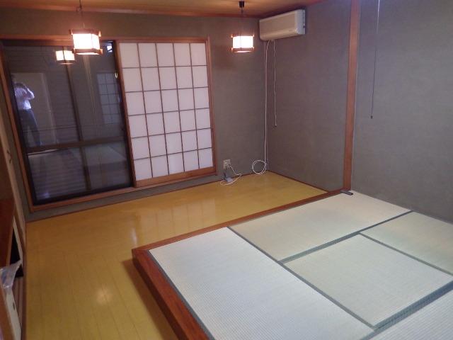 Living. 2 Kaiyoshitsu 10 mat tatami corner