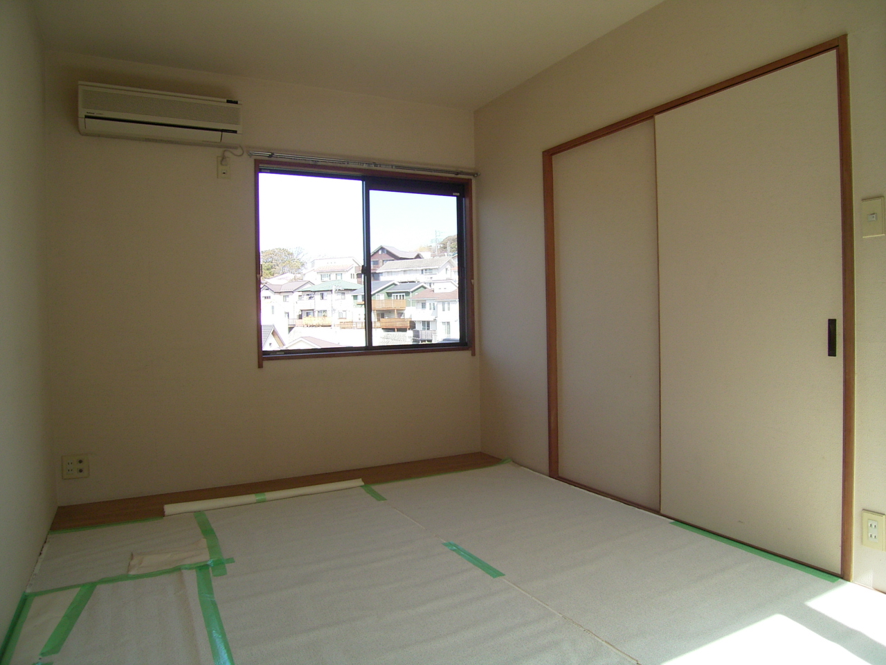 Living and room. 2F Japanese-style room