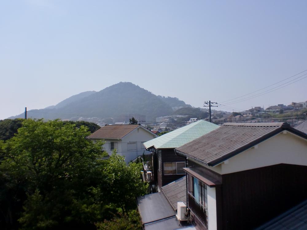 View photos from the dwelling unit. View from the site (July 2013) Shooting